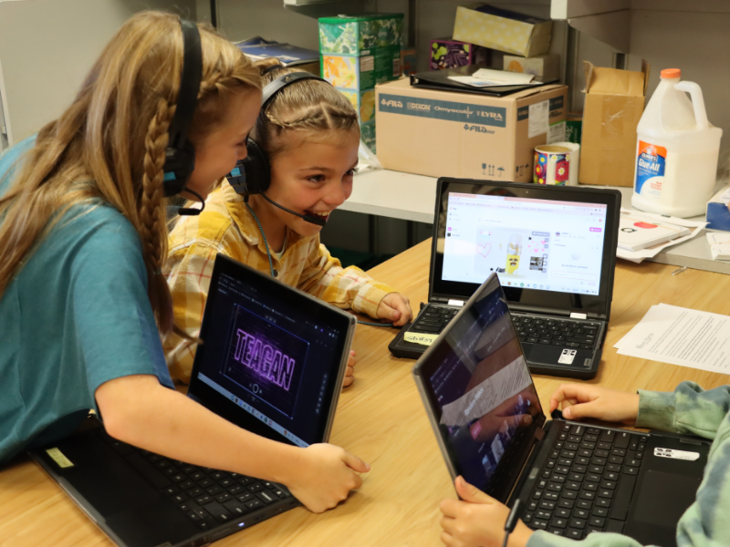 3rd graders work on video project