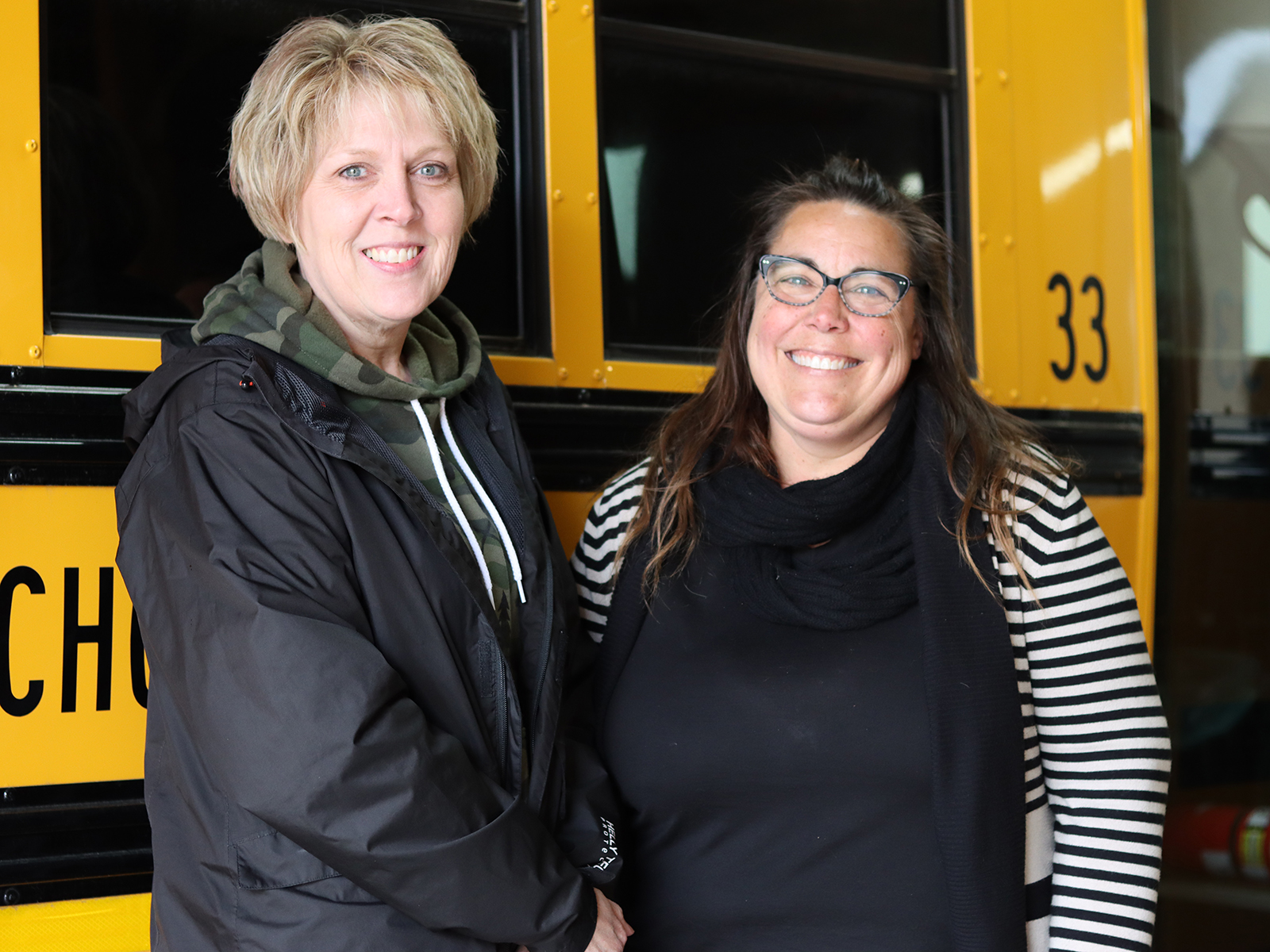 Bus drives Jen and Kim